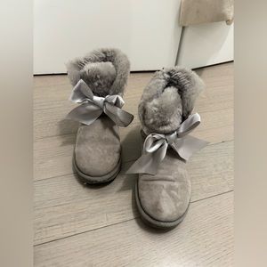 COPY - Classic UGG boots